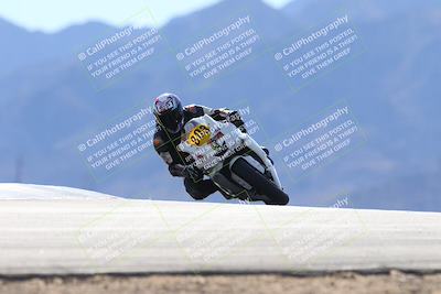 media/Dec-08-2024-CVMA (Sun) [[267e5a7075]]/Race 4-Amateur Supersport Middleweight/